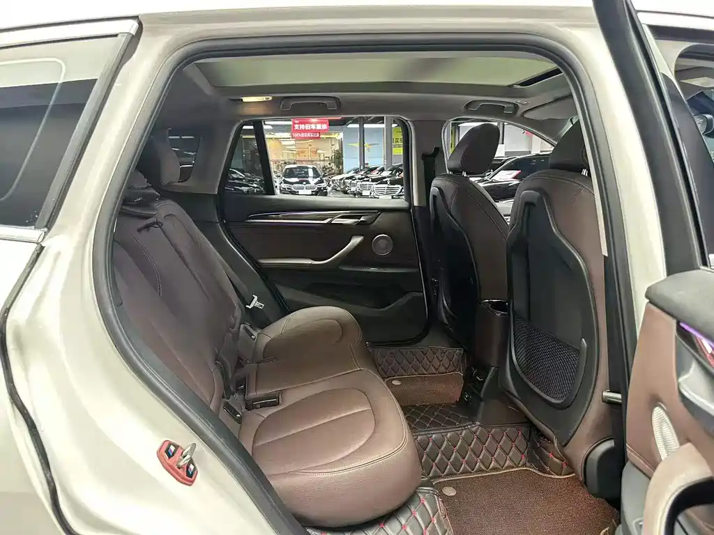 BMW X1 2021