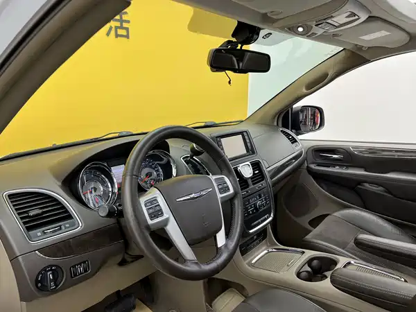 Chrysler Grand Voyager 2017