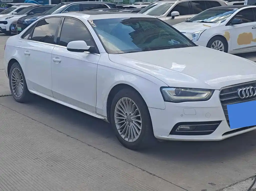 Audi A4L 2015 — фото 3