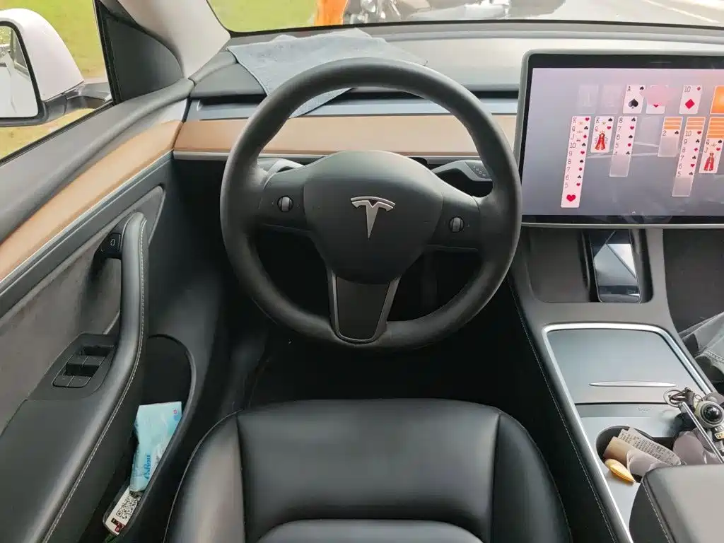 Tesla Model Y 2021 — фото 11