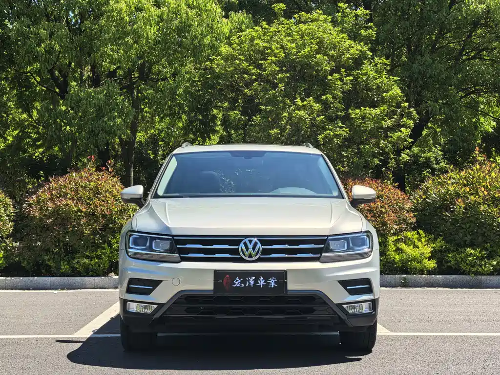 Volkswagen Tiguan L 2018 — фото 2