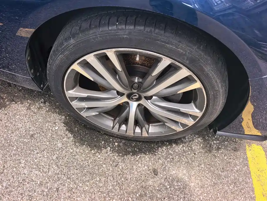Infiniti Q50L 2020
