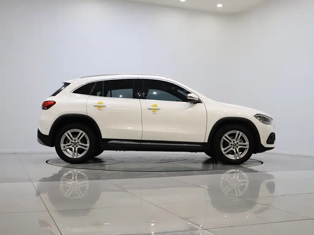 Mercedes-Benz GLA 2021 — фото 2