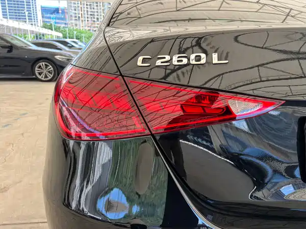 Mercedes-Benz C-Class 2024