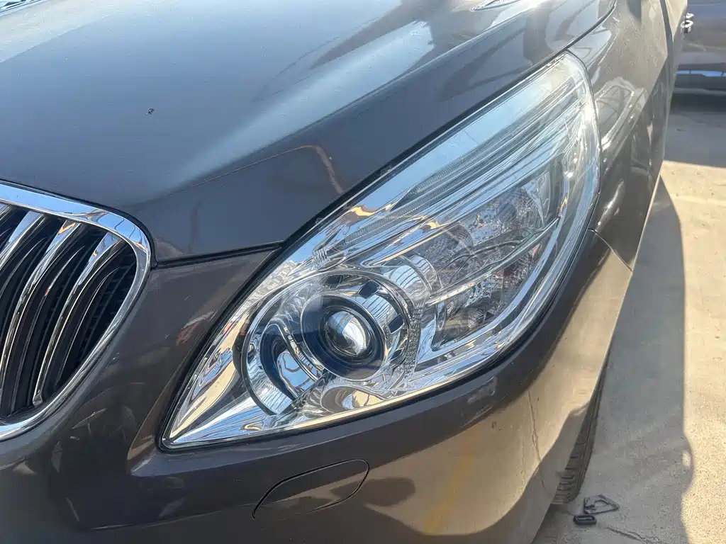 Buick GL8 2015 — фото 10