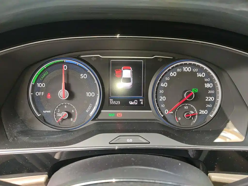 Volkswagen Passat Plug-In Hybrid 2020 — фото 12