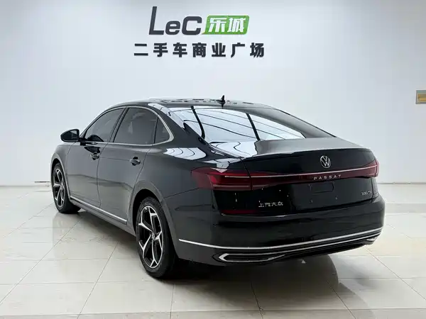 Volkswagen Passat 2023