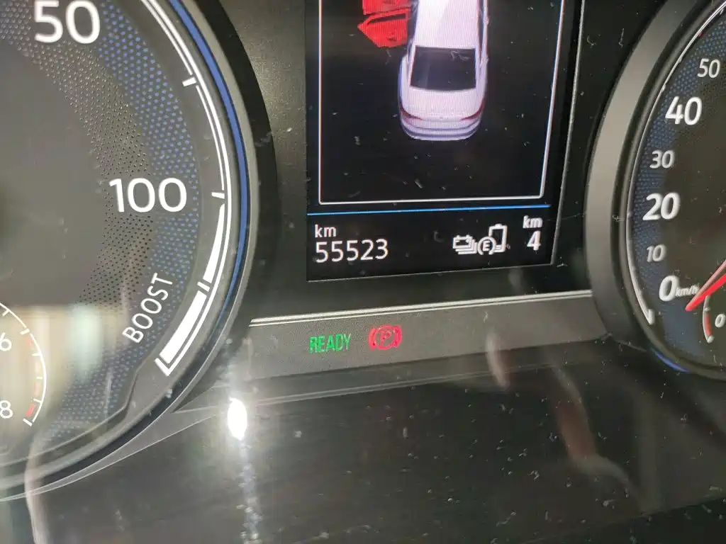 Volkswagen Passat Plug-In Hybrid 2020 — фото 13