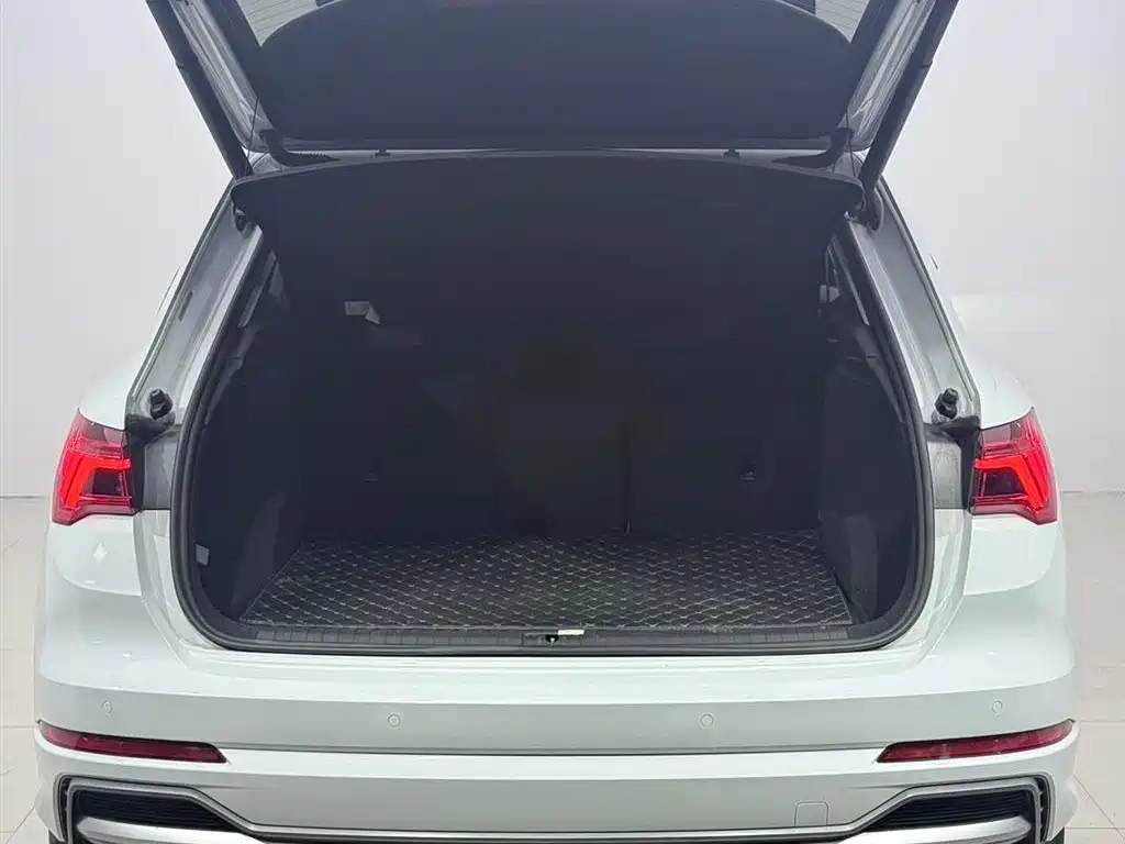 Audi Q3 2022 — фото 15