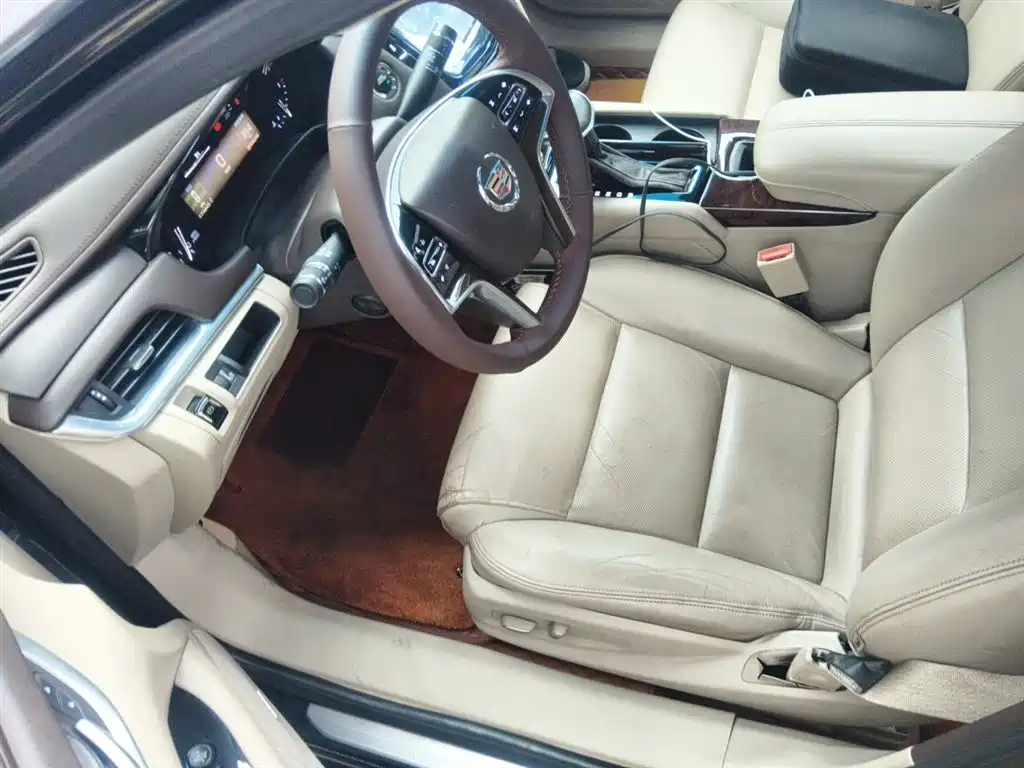 Cadillac XTS 2015 — фото 16