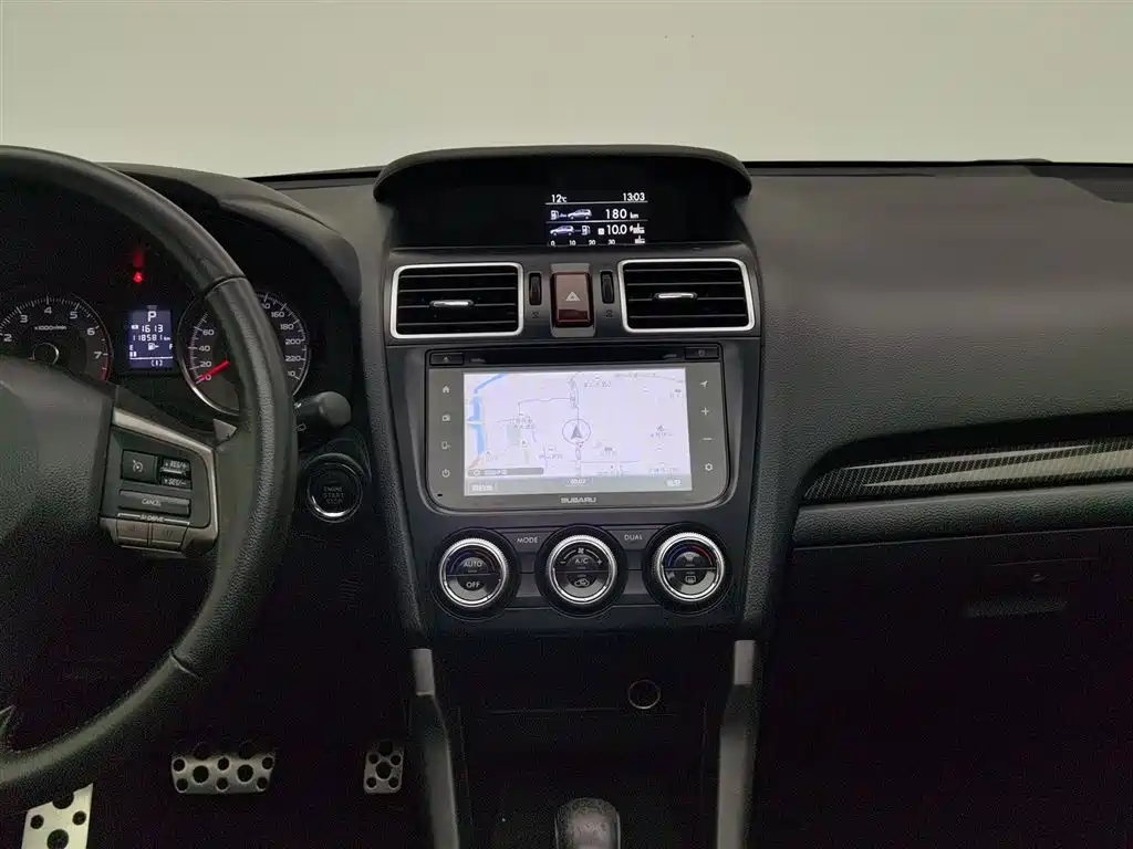 Subaru Forester 2016 — фото 12