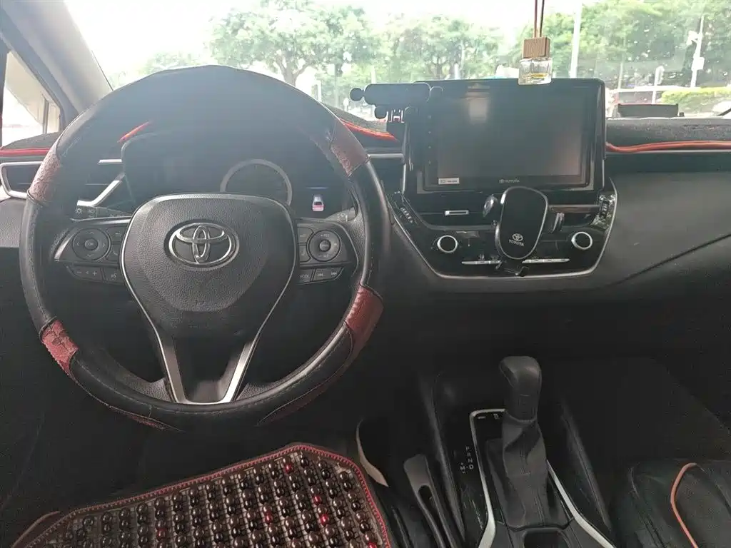 Toyota Corolla 2019 — фото 10