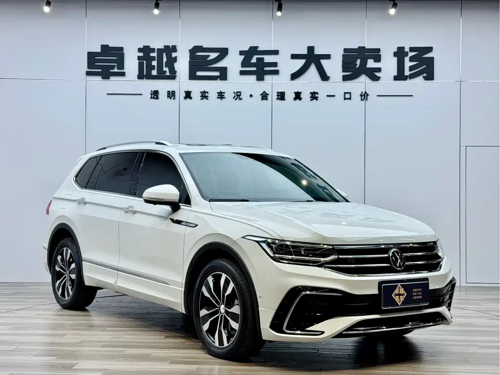 Volkswagen Tiguan L 2024 — фото 3