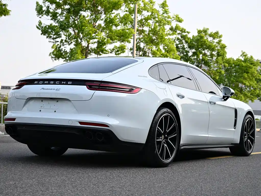 Porsche Panamera 2020 — фото 13