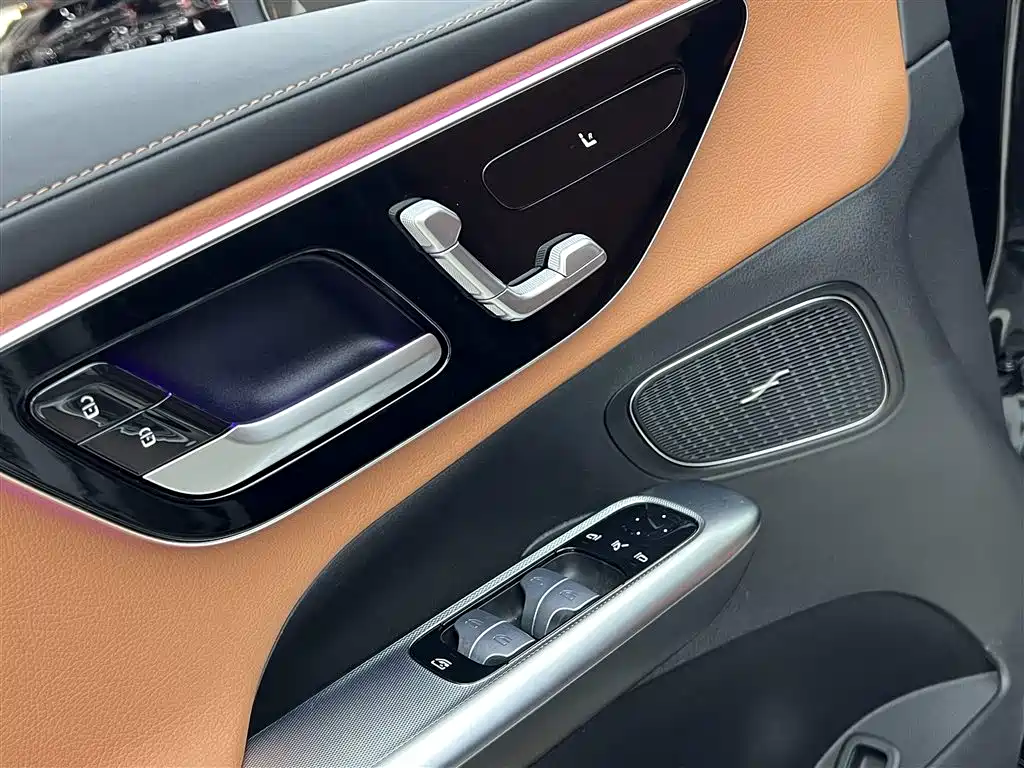 Mercedes-Benz GLC 2023 — фото 11