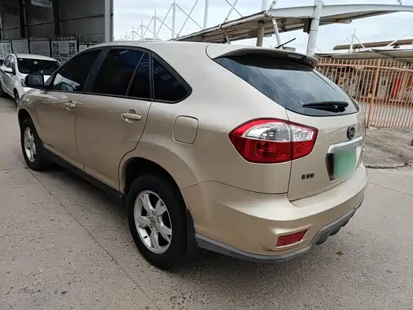 BYD S6 2015
