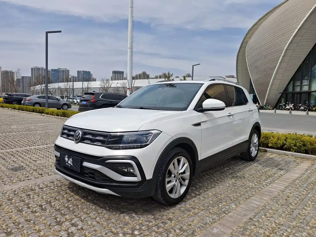 Volkswagen T-Cross 2019 — фото 1