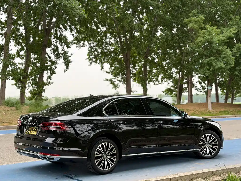 Volkswagen Phideon 2018 — фото 7
