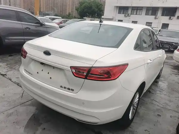 Ford Escort 2018