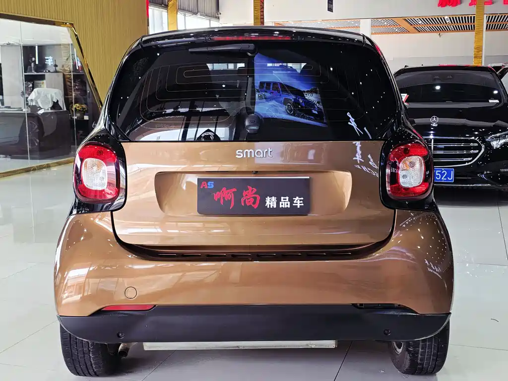 smart Fortwo 2017 — фото 14