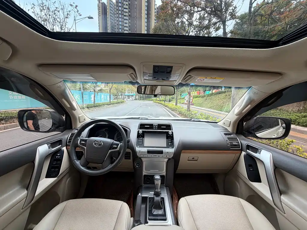 Toyota Prado 2018 — фото 10