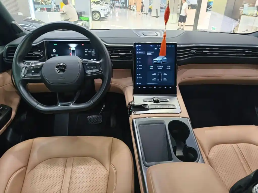 NIO ES6 2021