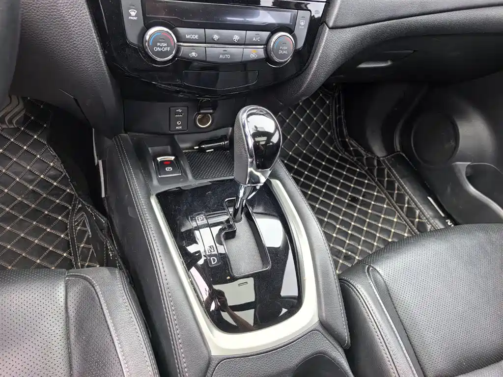Nissan X-Trail 2018 — фото 15