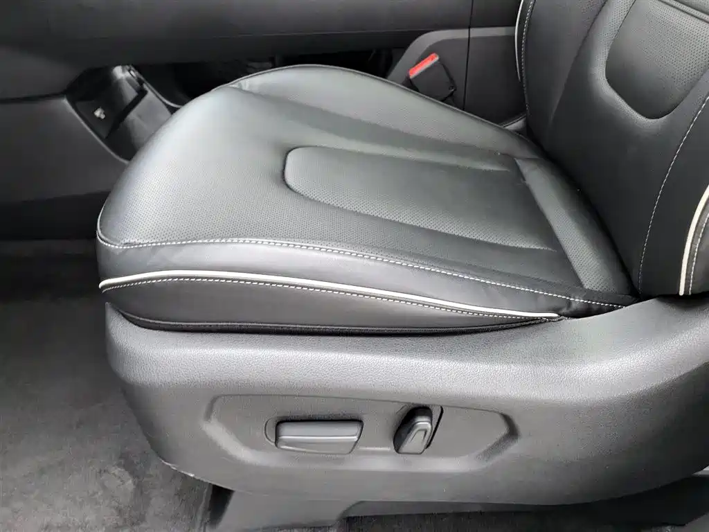 Hyundai Custo 2024 — фото 20