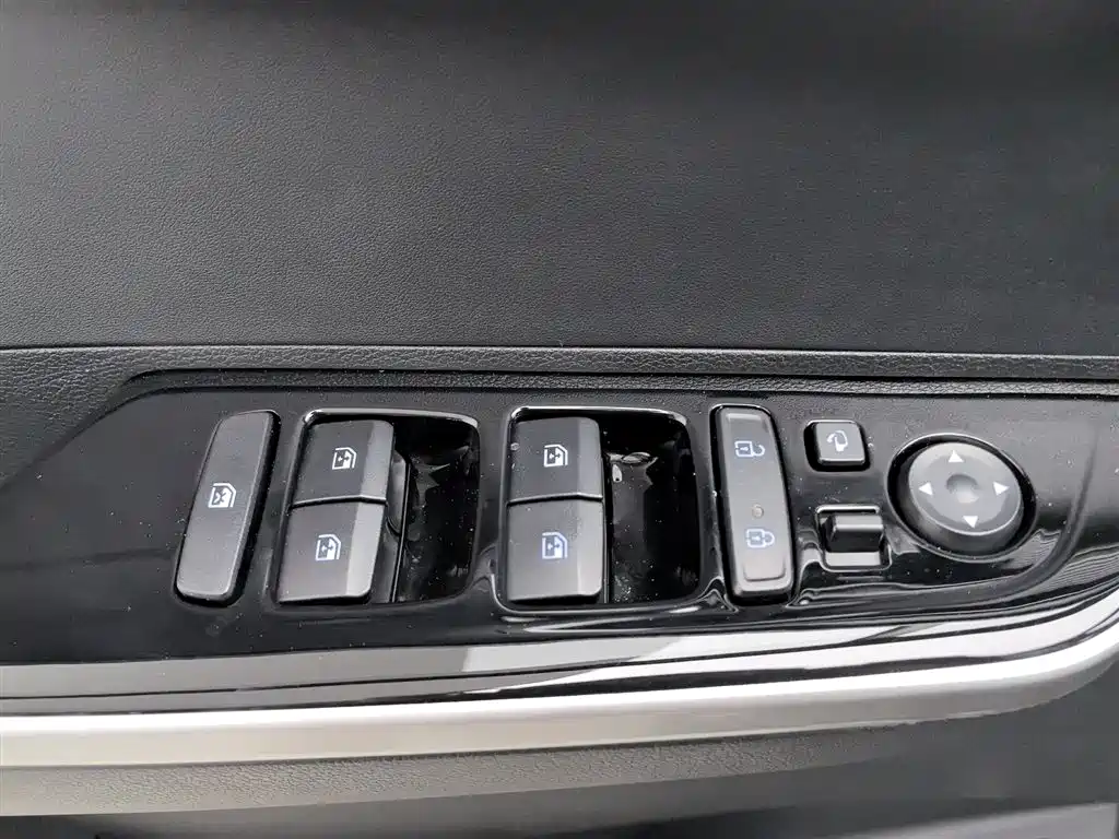 Hyundai Custo 2024 — фото 9