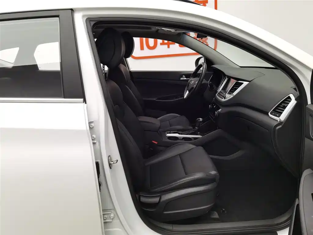 Hyundai Tucson 2018 — фото 23