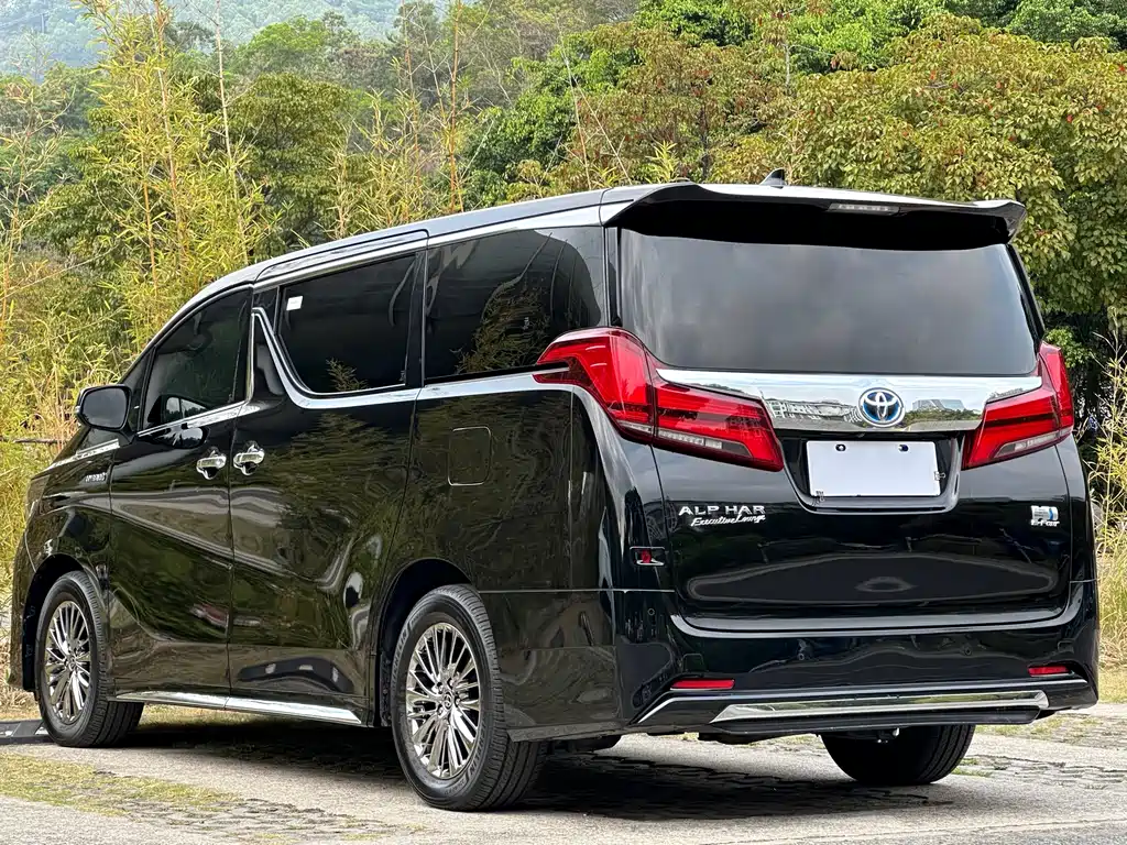 Toyota Alphard 2021 — фото 6