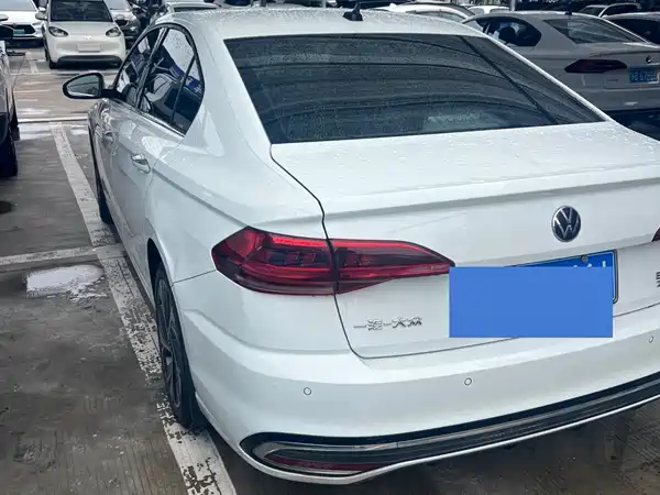 Volkswagen Bora 2023