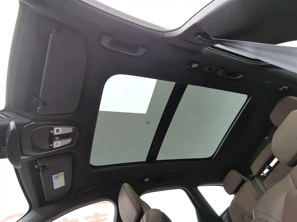 Volvo XC60 PHEV 2024 — фото 14