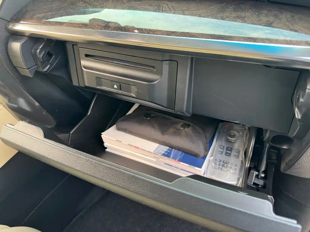 Toyota Alphard 2021 — фото 21