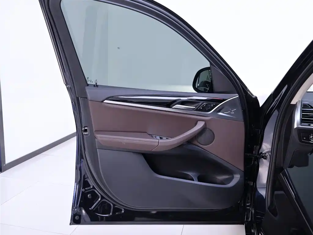 BMW X3 2022 — фото 18