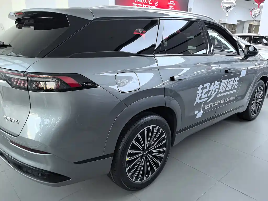 Chery Tiggo 9 C-DM — фото 15