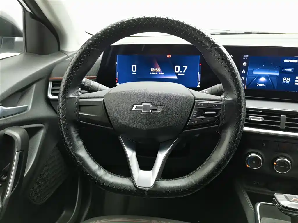 Chevrolet Trax 2023 — фото 11