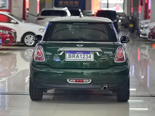 MINI COUPE 2012