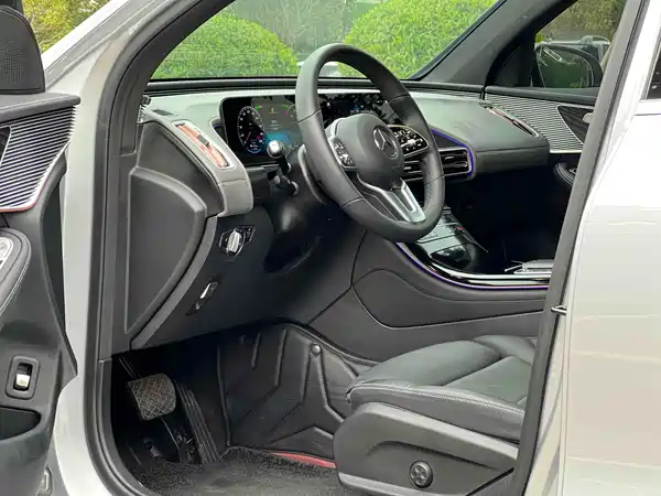 Mercedes-Benz EQC 2021