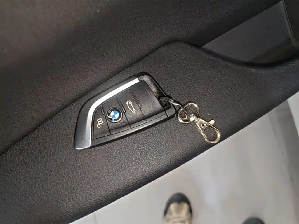 BMW 1 Series 2020 — фото 17