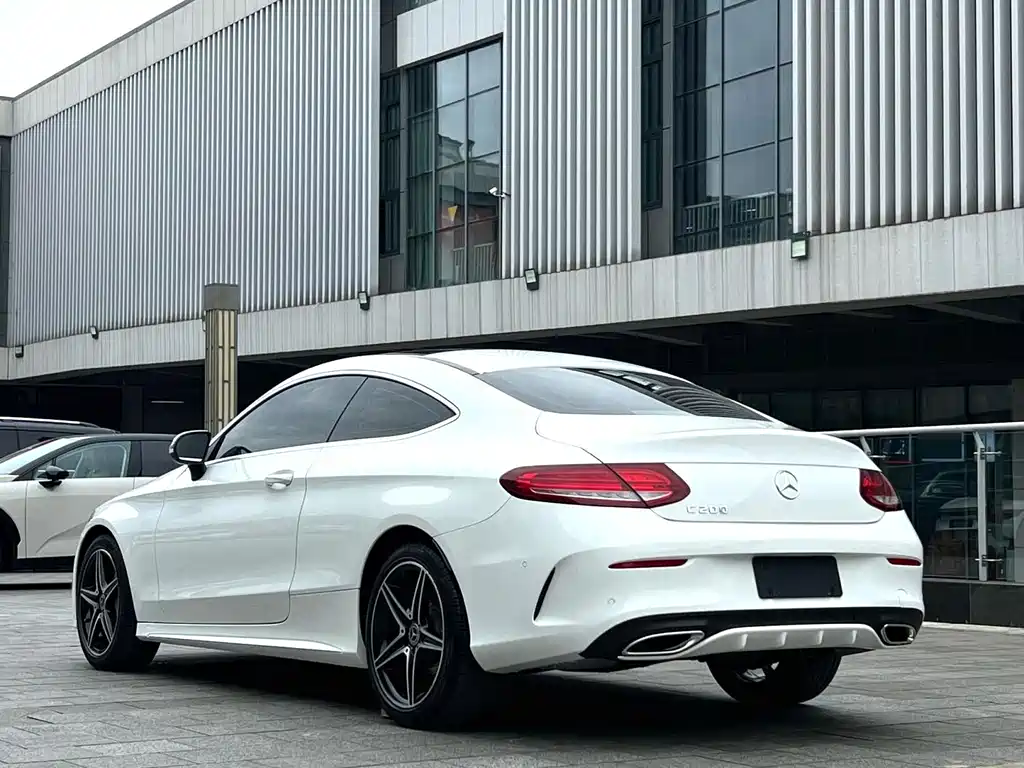 Mercedes-Benz C-Class 2017 — фото 9