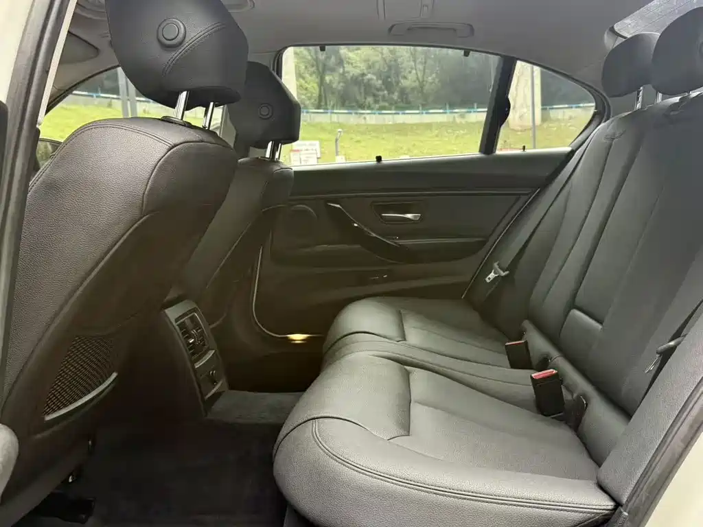 BMW 3 Series 2016