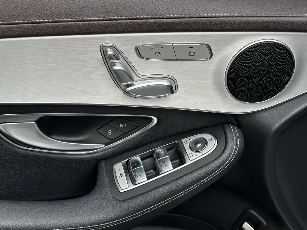Mercedes-Benz GLC 2021 — фото 11