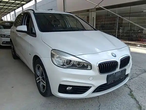 BMW 2 Series Station Wagon 2016