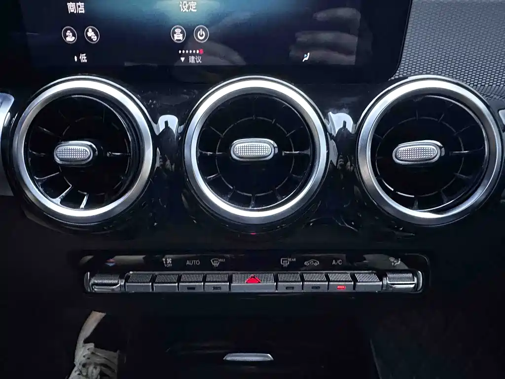 Mercedes-Benz GLB 2021 — фото 13