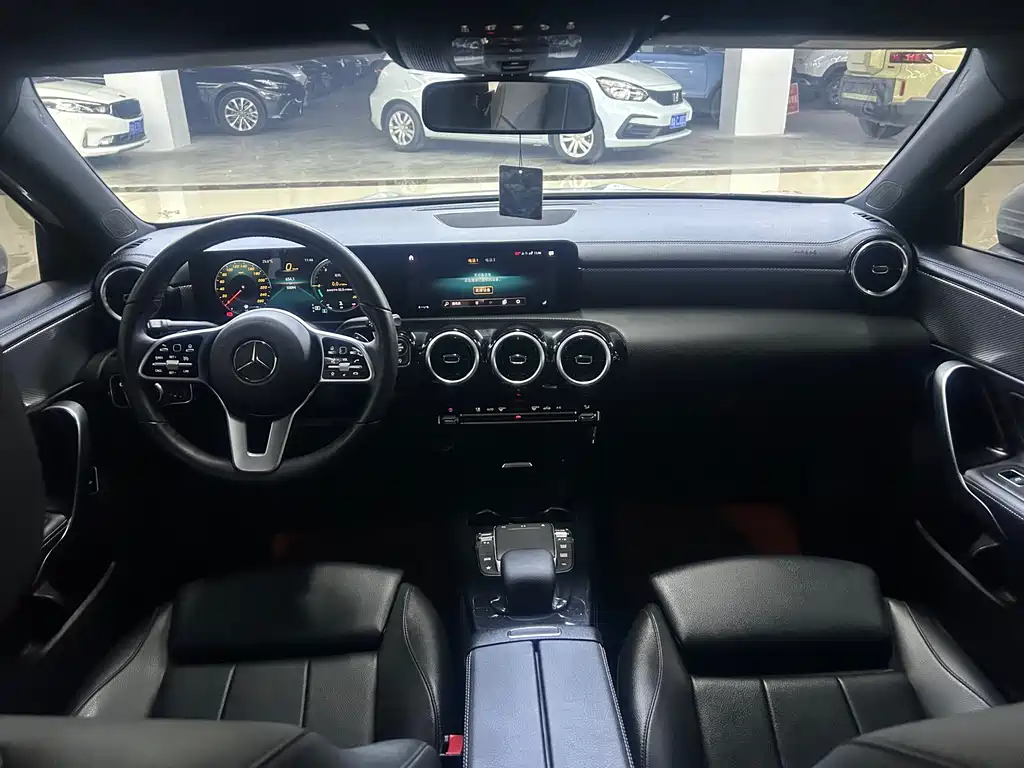 Mercedes-Benz A-Class 2021 — фото 16
