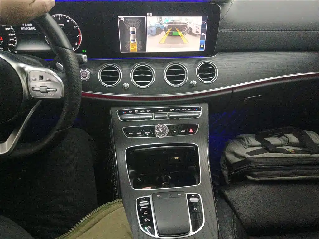 Mercedes-Benz E-Class 2020 — фото 14