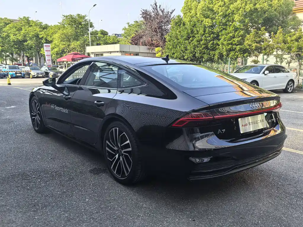 Audi A7 2025 — фото 7