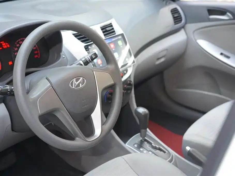 Hyundai Verna 2019 — фото 10