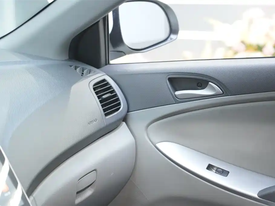 Hyundai Verna 2019 — фото 13